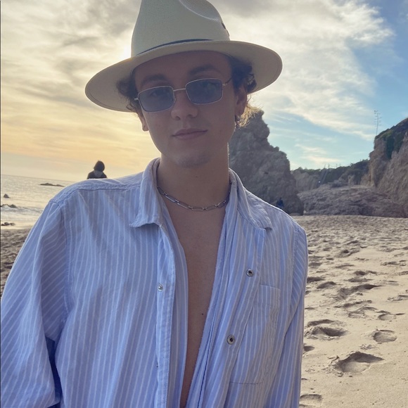 💖SALE IN MY CLOSET💖 - Picture 4 of 7